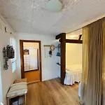 Nyager Bed & Breakfast 3*