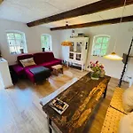 Nyager Bed & Breakfast 3*