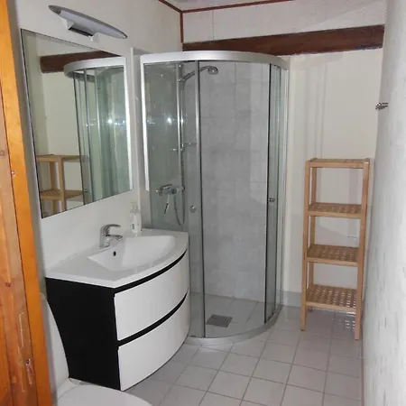 ベッド・アンド・ブレックファスト Nyager 3*